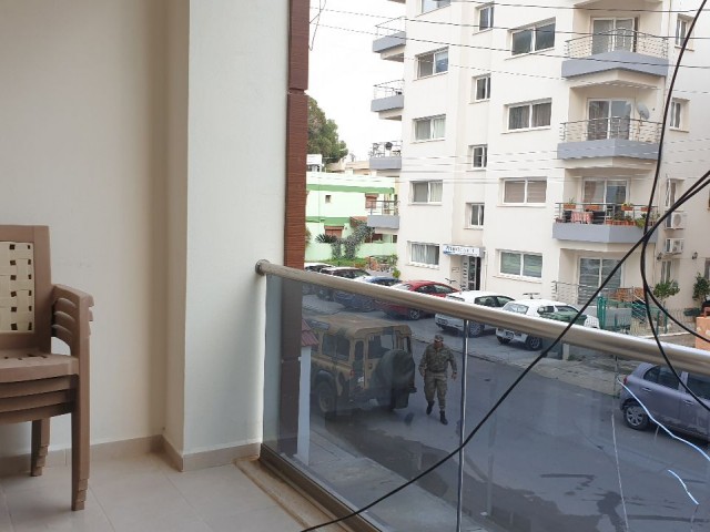 2+1 möblierte Wohnung zur Miete in Famagusta Gülserende