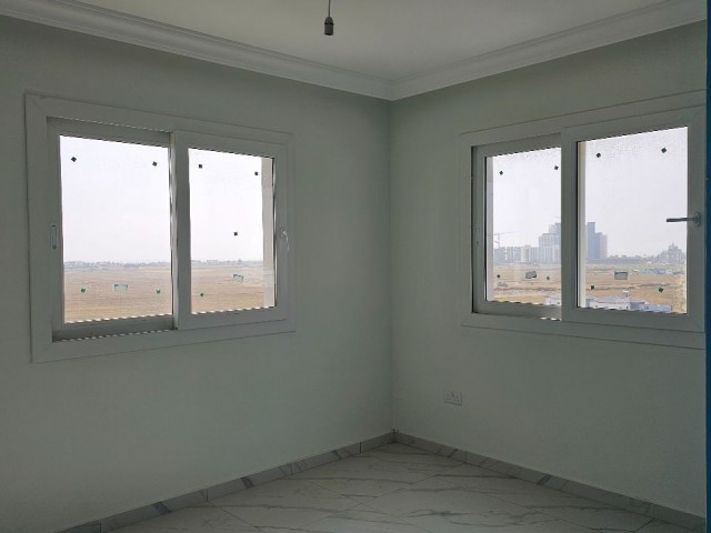 2+1 flat for sale on the main road with sea view in Long Beach