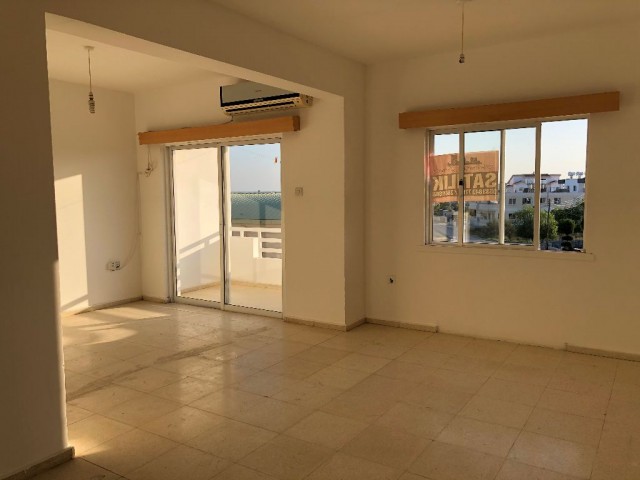 CHEAP! 3 bedroom flat in Tuzla, Famagusta. 5 minutes to the beach or city. Value