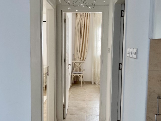 For rent a luxury apartment 2 + 1 in Karaoglanoglu (Girne). Without commission. The landlord rents the apartment. Only for the long term. 350 British pounds per month plus two deposits. Near the sea, all infrastructure is nearby.