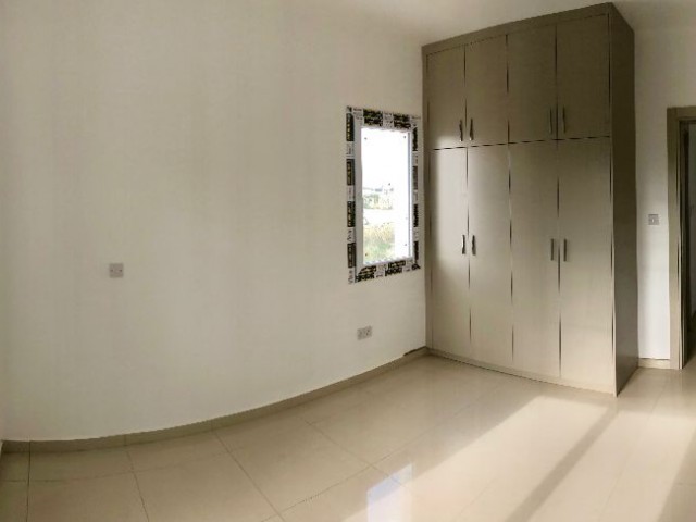 Flat For Sale in Küçük Kaymaklı, Nicosia