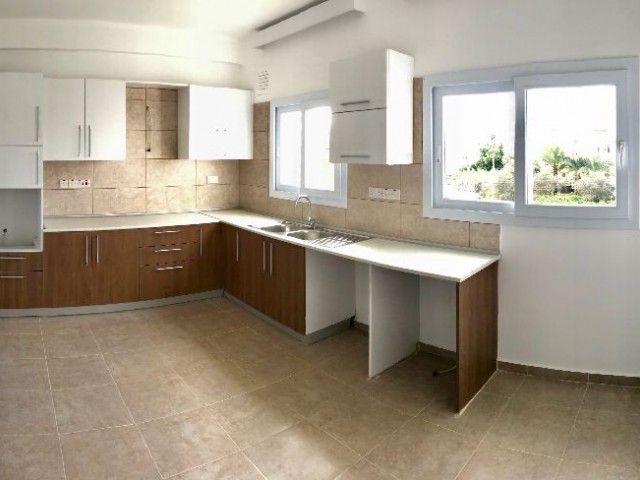 3+2, NEWLY RENOVATED APARTMENT IN KAYMAKLI, NICOSIA ! ** 