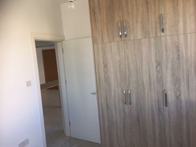 2+1 Wohnung in Nikosia Hamitköy ** 