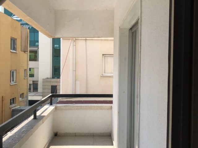 Flat To Rent in Küçük Kaymaklı, Nicosia