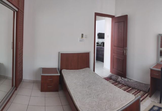 Küçük Kaymaklı Bölgesinde Öğrenci İçin Harika Konumda Full Eşyalı 2+1 Apartman Dairesi