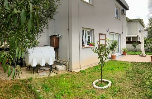 Zu verkaufen, freistehende Villa mit Garten in Kyrenia Bosporus ! ** 