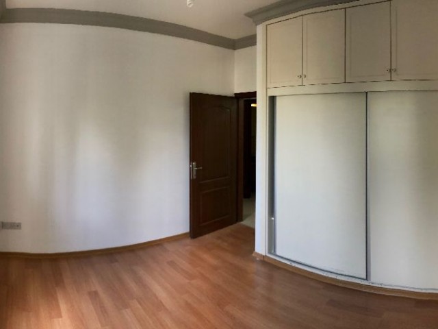 LEFKOŞA KIZILBAŞ 'da 3+1, YARI EŞYALI SATILIK DAİRE !