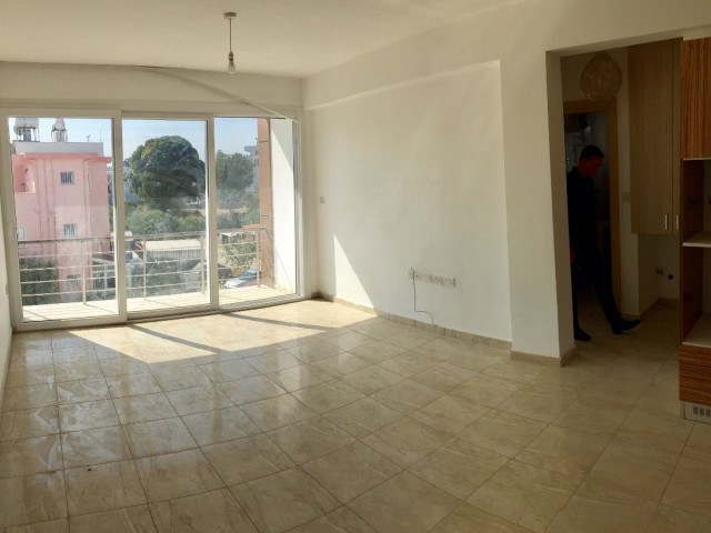 LEFKOŞA MARMARA 'da SATILIK 2+1, ARA KAT DAİRE ! KDV + TRAFO Ödenmiş !