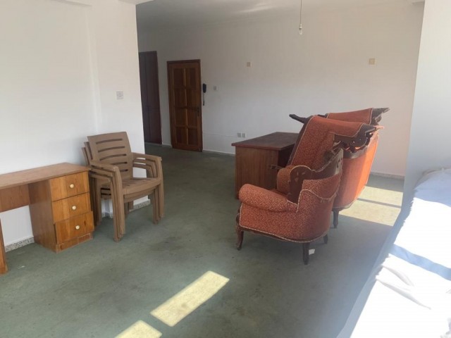 SPACIOUS 3+1 APARTMENT IN DEREBOYUNDA ** 