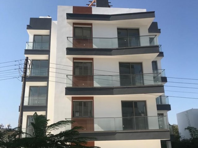 Ortaköy'de Dereboyu Manzaralı 2+1 (85m2+40m2) Penthouse