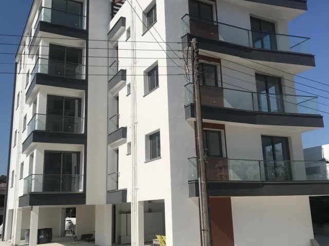 Ortaköy'de Dereboyu Manzaralı 2+1 (85m2+40m2) Penthouse