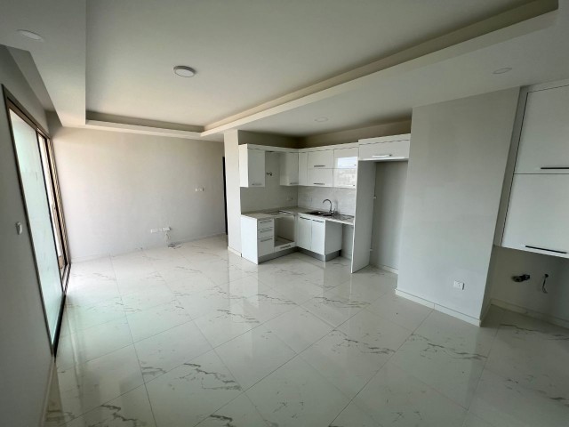 LEFKOŞA YENİKENT 'de HAVUZLU, TÜRK KOÇANLI, 2+1 EN-SUITE PENTHOUSE DAİRE !