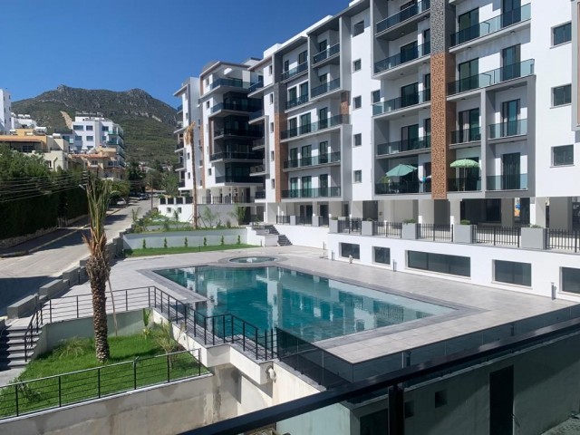 A RESIDENTIAL APARTMENT IN THE KYRENIA CITY CENTER ON THE FEATURED SITE ** 