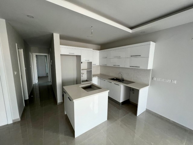 LEFKOŞA YENİKENT 'de HAVUZLU, TÜRK KOÇANLI, GENİŞ TERASLI, 2+1 EN-SUITE PENTHOUSE DAİRE !