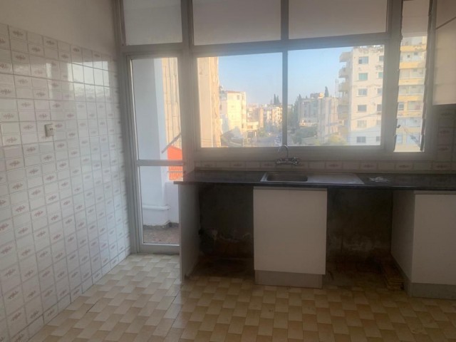 Spacious 3+2 Flat for Sale on Dereboyu Avenue