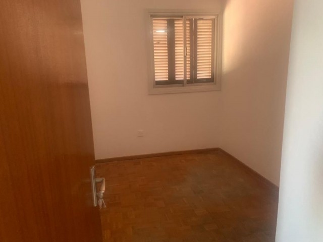 Spacious 3+2 Flat for Sale on Dereboyu Avenue