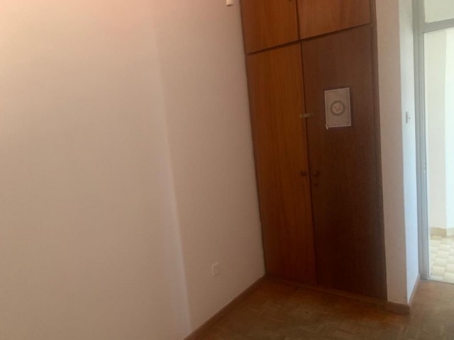 Spacious 3+2 Flat for Sale on Dereboyu Avenue