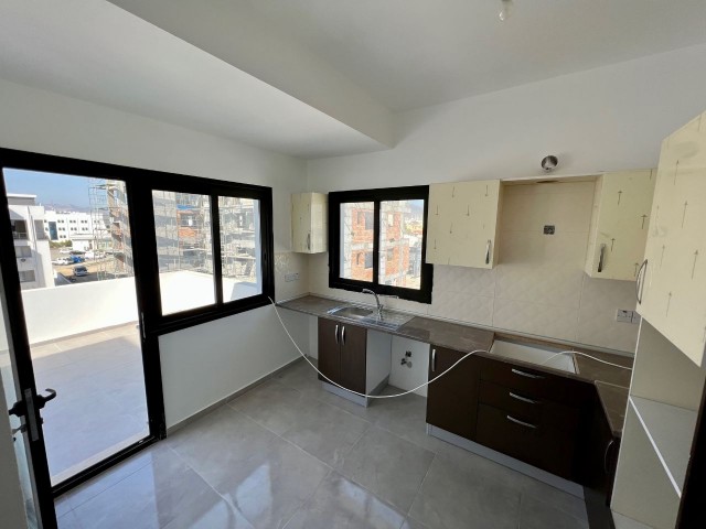 LEFKOŞA GÖNYELİ 'de SATILIK 2+1 PENTHOUSE DAİRELER ! (kuzey - batı ve güney - doğu)