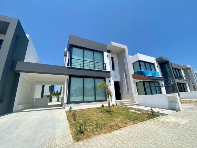 3+1 Villas for Sale in Nicosia Yenikent