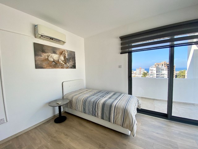 3+1 Penthouse zu vermieten mit faszinierendem Berg- und Meerblick im Zentrum von Kyrenia