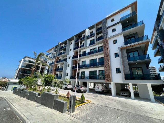 2+1 TEILMÖBLIERTE, NEUE WOHNWOHNUNG IN OBERES KYRENIA, MIT BERGBLICK UND MEERBLICK!