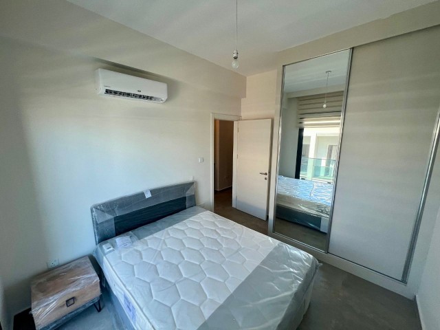 2+1 VOLLSTÄNDIG MÖBLIERTE, NEUE WOHNWOHNUNG MIT BERG- UND MEERBLICK IM OBEREN KYRENIA!