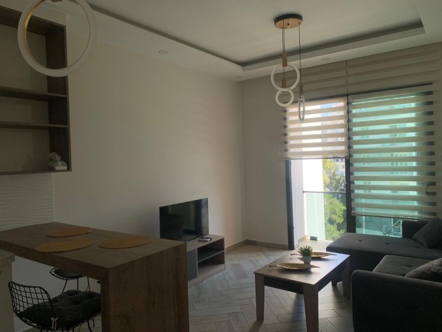 Girne Merkez'de Ful Eşyalı Ortak Havuzlu Kiralık 1+1 Daire!