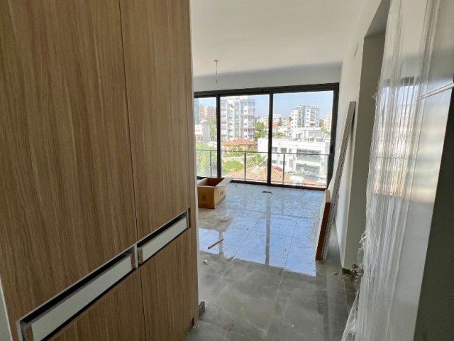 2+1 ENSUITE BEDROOM FLAT IN A CENTRAL LOCATION IN NICOSIA YENISEHİR!