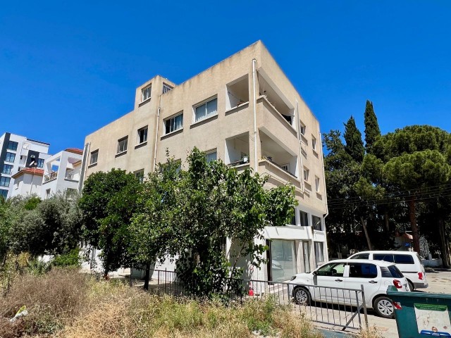 3+1 SPACIOUS FLAT IN CENTRAL LOCATION IN NICOSIA YENIŞEHİR!