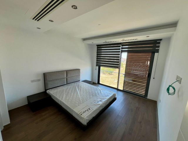 LEFKOŞA METEHAN 'da OMAĞ SİTESİNDE 2+1 FULL EŞYALI LÜKS PENTHOUSE DAİRE !