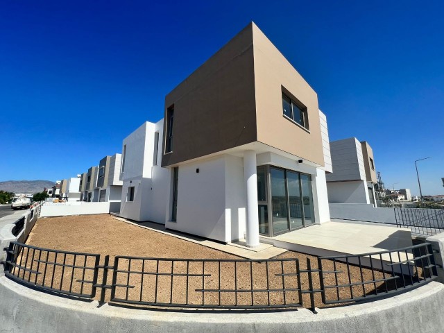 YENIKENT 4+1 NEW LUXURY VILLAS FOR SALE