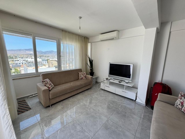 KUCUK KAYMAKLI SATILIK FULL ESYALI MERKEZI LOKASYONDA TEMIZ MANZARALI 2+1 PENTHOUSE DAIRE