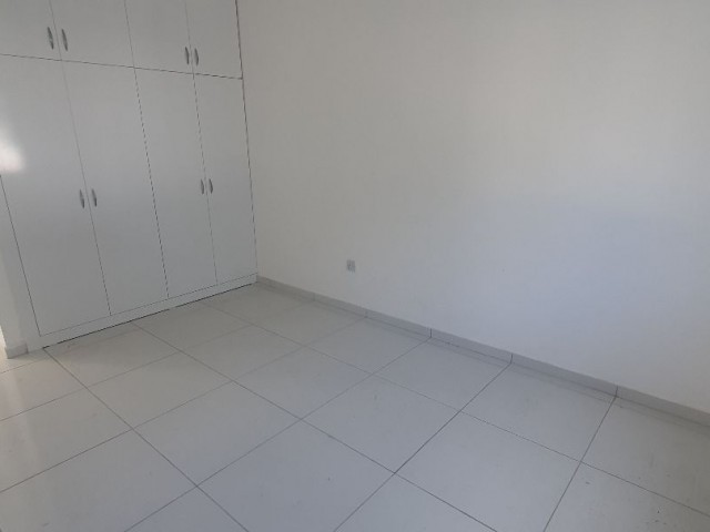 KYRENIA £200 UNFURNISHED FLAT FOR RENT ** 