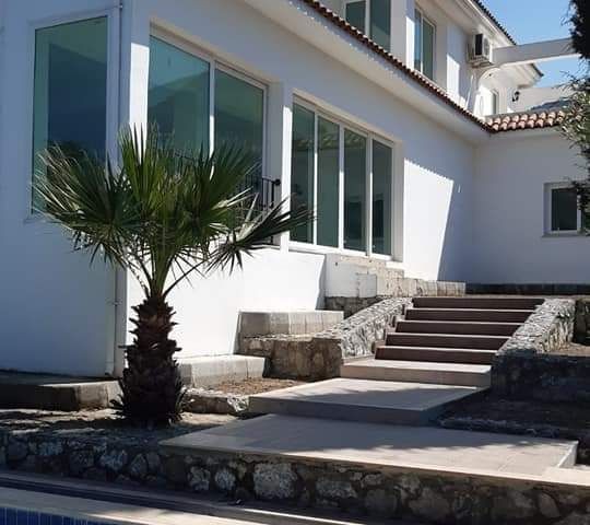 4+ 1 VILLA REF157 FOR SALE WITH TURKISH COB IN KYRENIA OZANKOY ** 