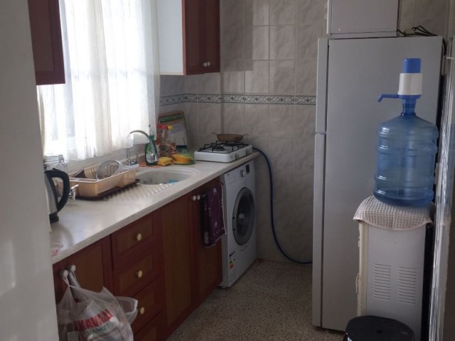 Kyrenia Lapta 1 + 1 Wohnung zu verkaufen ** 