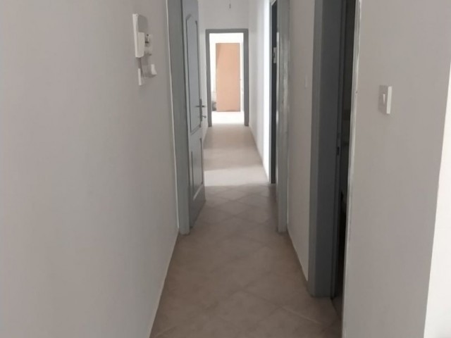 3+1 FLAT FOR SALE IN KYRENIA NEW PORT CIRCA ** 