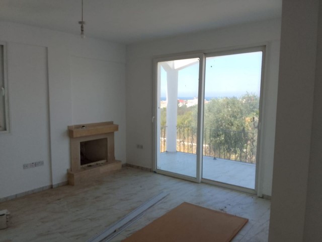 KYRENIA KARSIYAKA 3 + 1 VILLA ** 