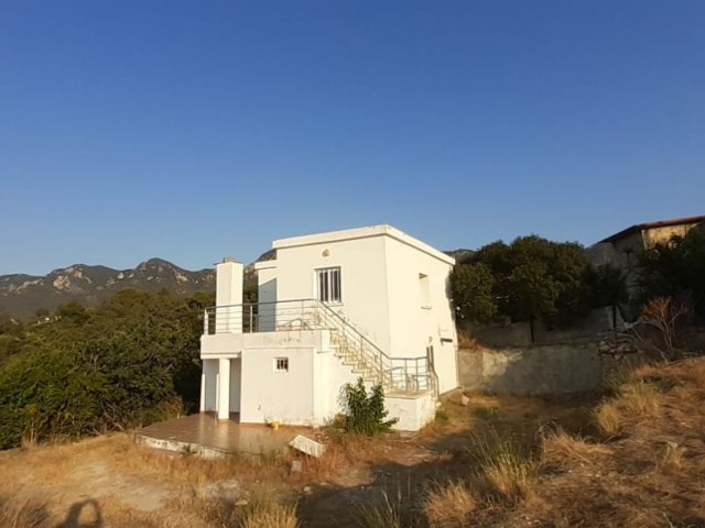 EINFAMILIENHAUS ZUM VERKAUF IN KYRENIA ULME ** 