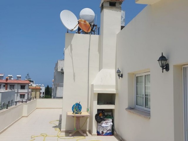 3+1 PENTHOUSE ZUM VERKAUF HINTER DEM PATARA-GELÄNDE IN KYRENIA