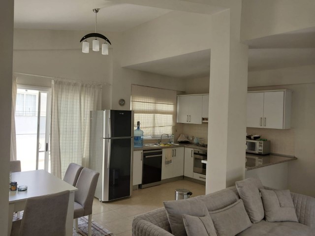 GİRNE'DE  PATARA SİTESİNİN ARKASINDA SATILIK 3+1 PENTHOUSE 