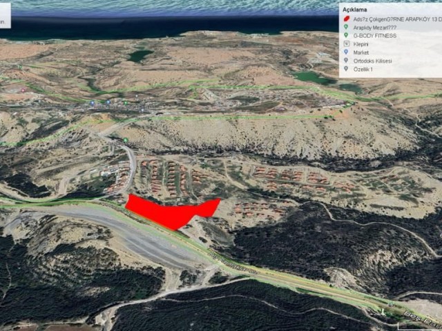 GİRNE ARAPKÖYDE YOL KENARINDA 13 DÖNÜM SATILIK ARSA