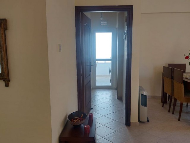 GİRNE MERKEZ DE MUHTEŞEM 3+1 SATILIK PENTHOUSE