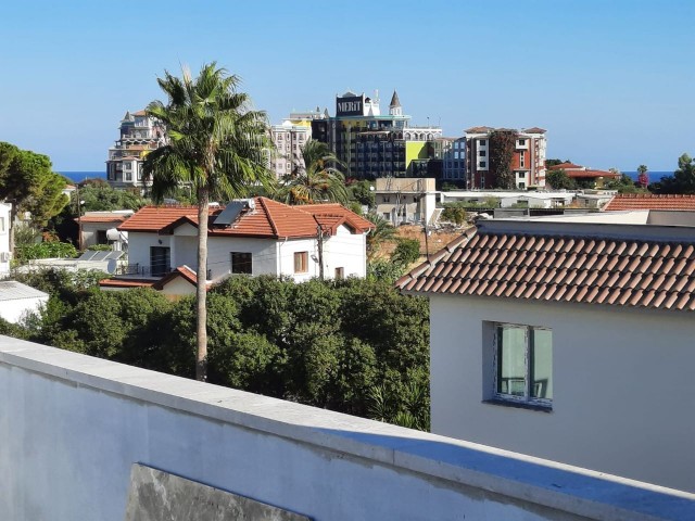 2+1 penthouse for sale in Kyrenia Alsancak