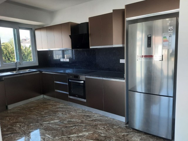 2+1 penthouse for sale in Kyrenia Alsancak