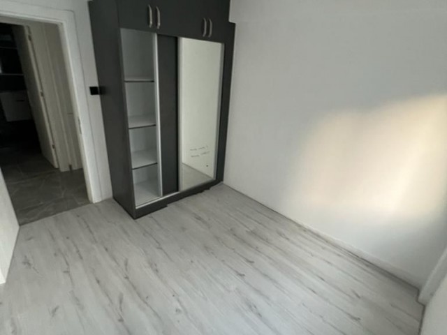 GİRNE MERKEZDE SATILIK 2+1 DAİRE 