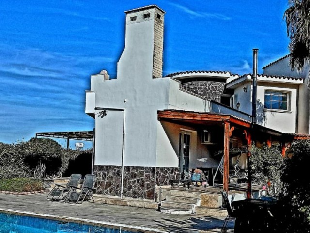 3+1 villa for sale in Kyrenia Alsancak region