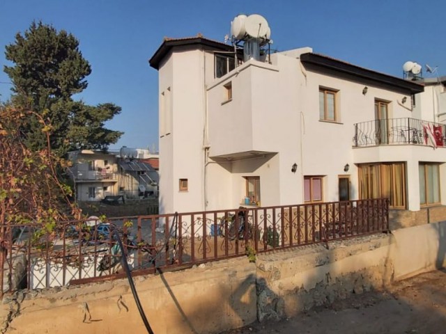 3+1 villa for sale in Kyrenia Karşıyaka