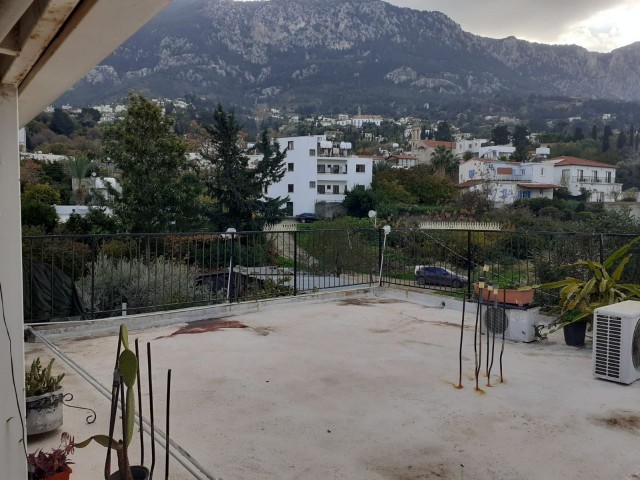 DETACHED HOUSE FOR SALE IN KYRENIA LAPTA AREA