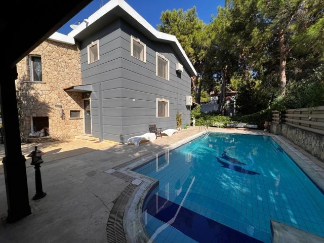 3+1 VILLA FOR SALE IN KYRENIA CENTER