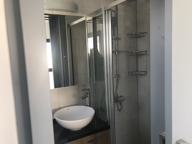 Lefkoşa Gönyeli’de Lüks 2+1 95+30 m2 Penthouse  64.900 STG